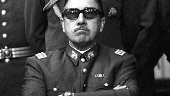 Pinochet y los amiguitos de Villarruel